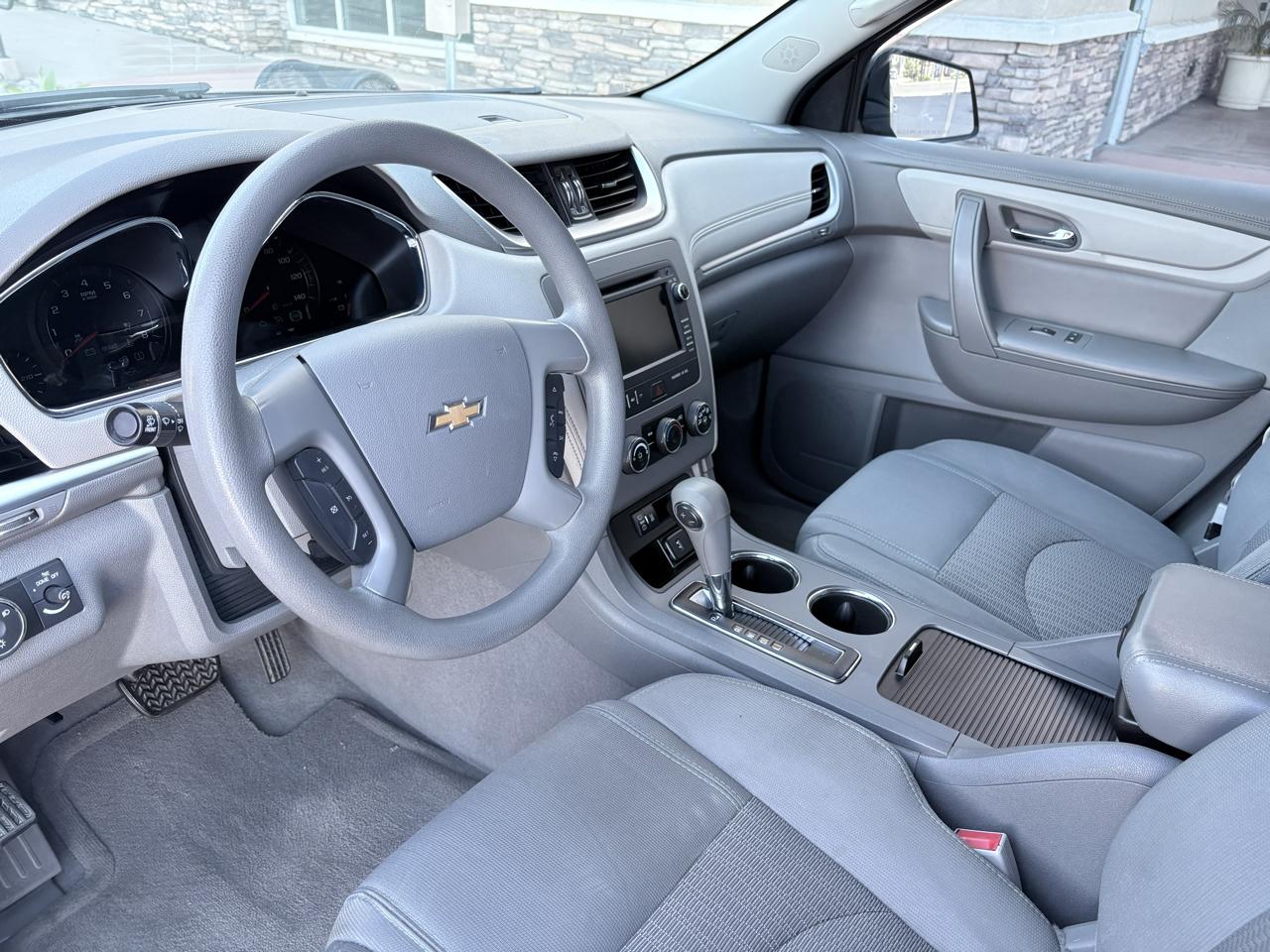 Chevrolet Traverse FWD 4dr LS w/1LS 2016