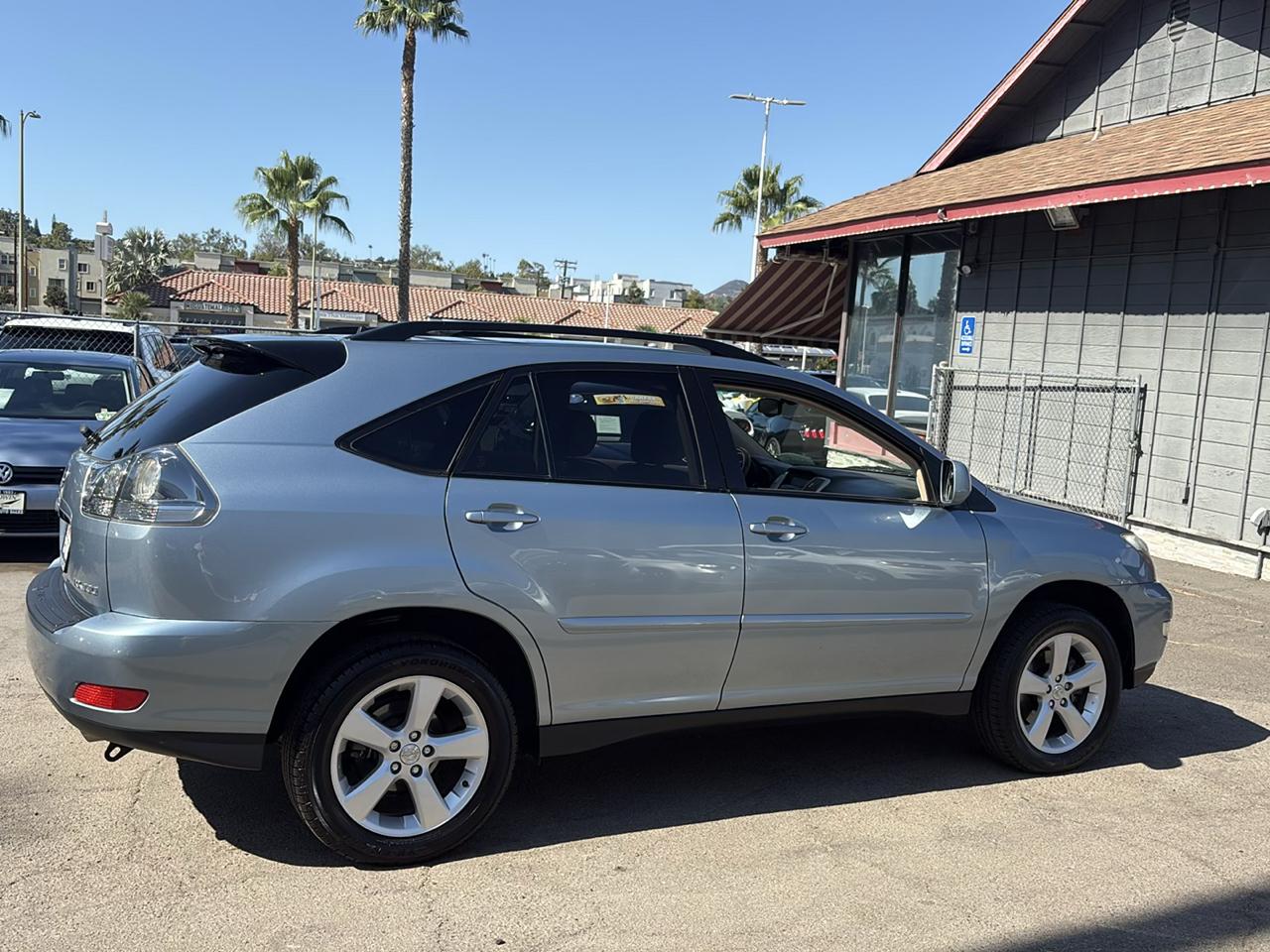 Lexus RX 330 4dr SUV 2004