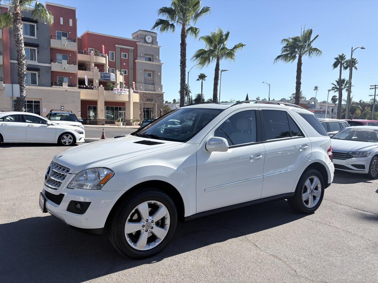 Mercedes-Benz M-Class 4MATIC 4dr 3.5L 2009