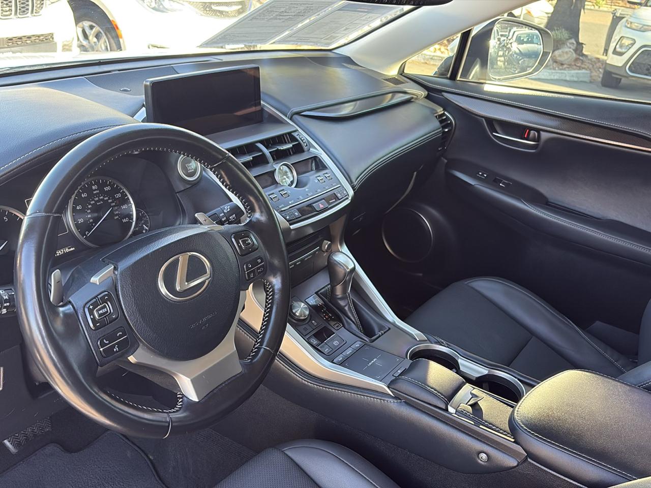 Lexus NX NX 300 FWD 2020