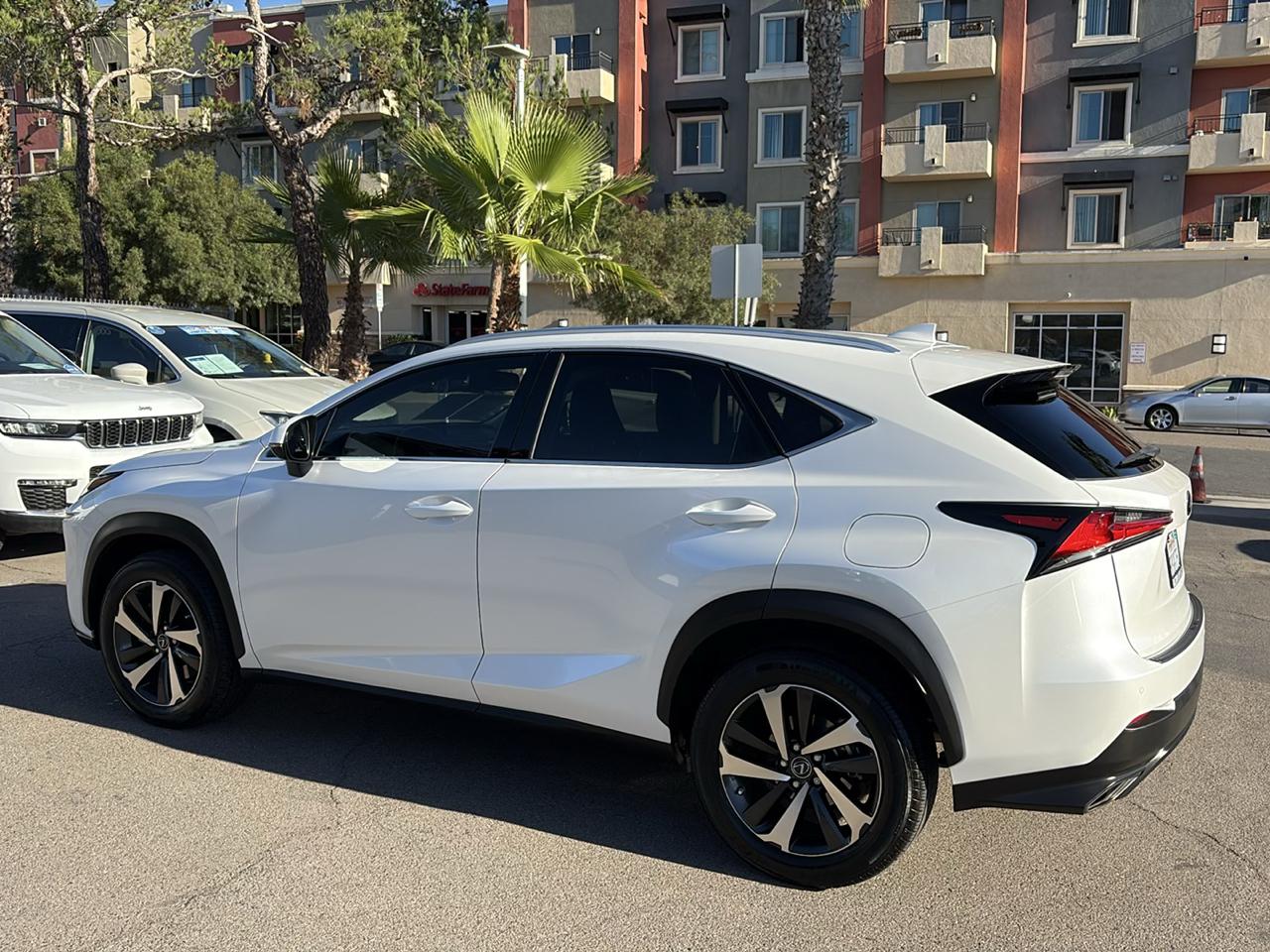 Lexus NX NX 300 FWD 2020