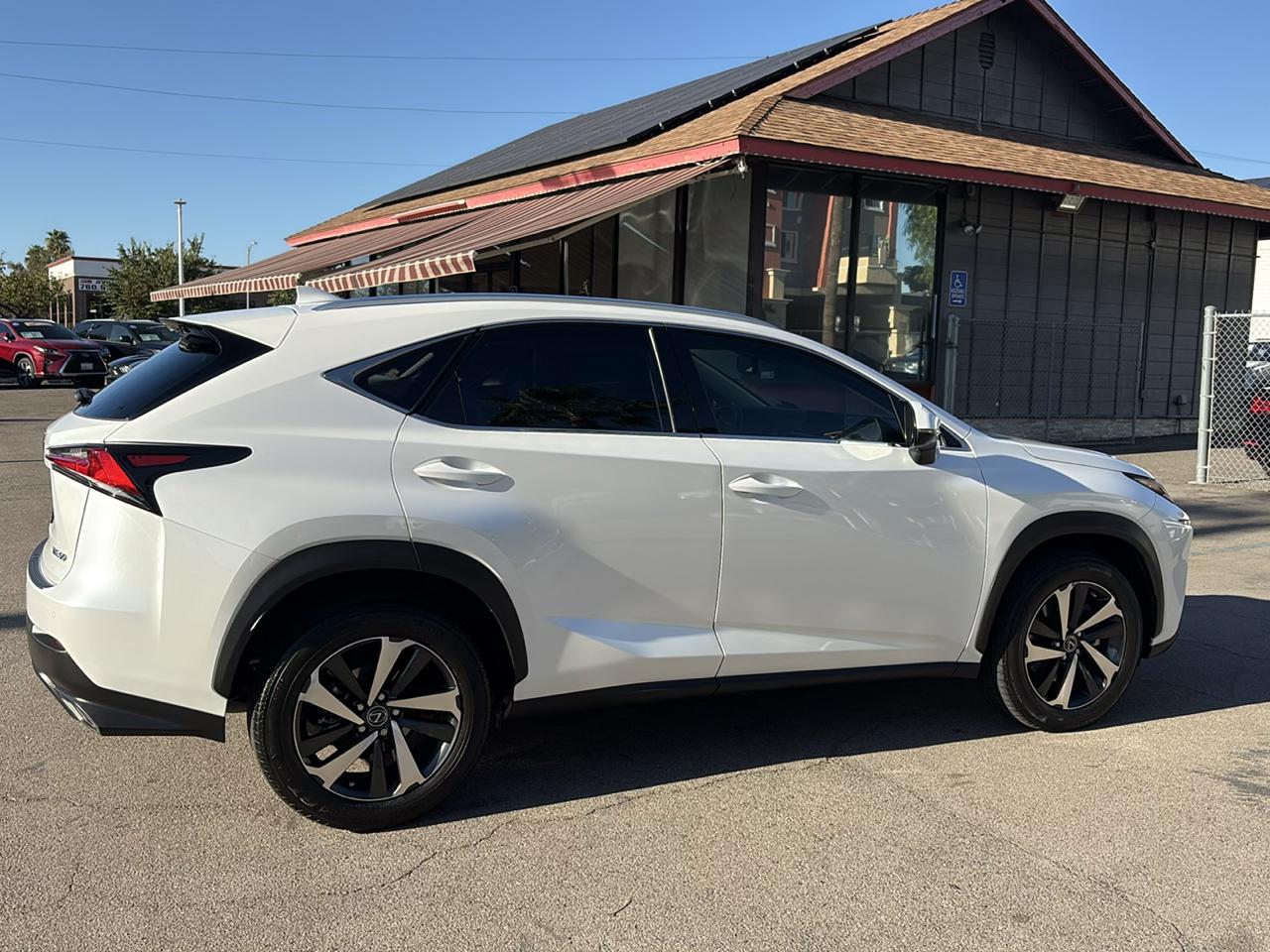 Lexus NX NX 300 FWD 2020