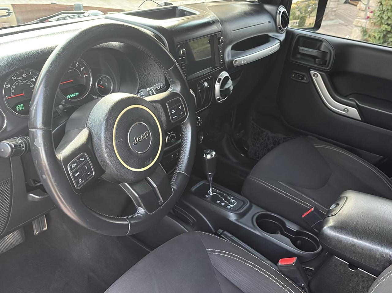 Jeep Wrangler 4WD 2dr Sahara 2015