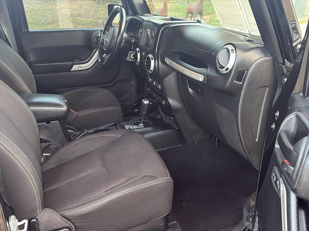 Jeep Wrangler 4WD 2dr Sahara 2015
