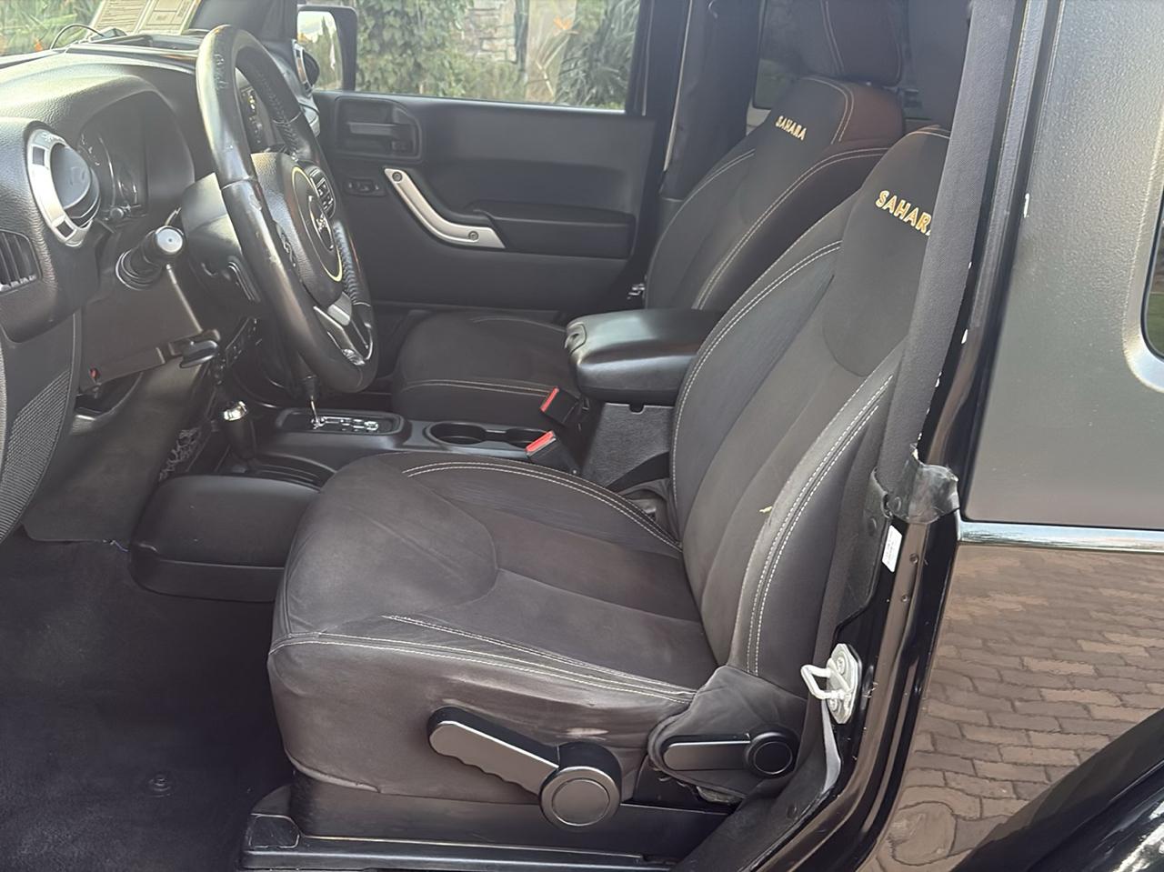 Jeep Wrangler 4WD 2dr Sahara 2015