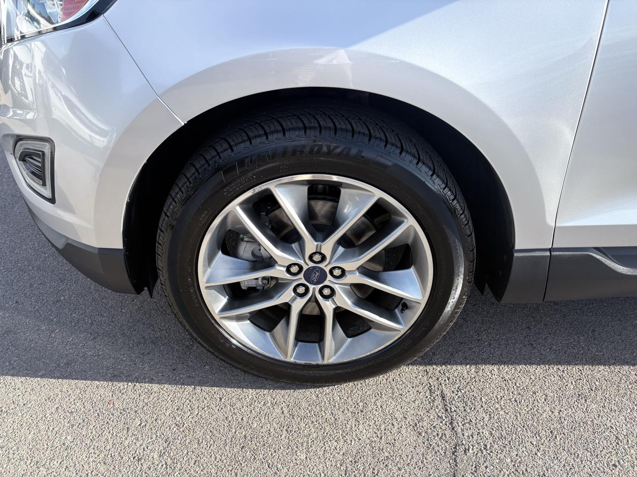 Ford Edge 4dr Titanium AWD 2016