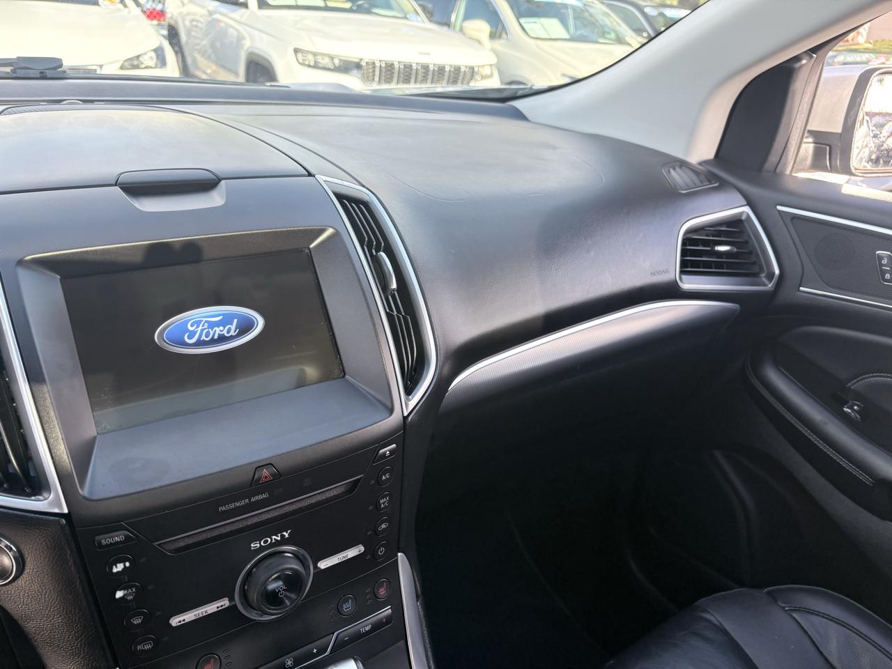 Ford Edge 4dr Titanium AWD 2016