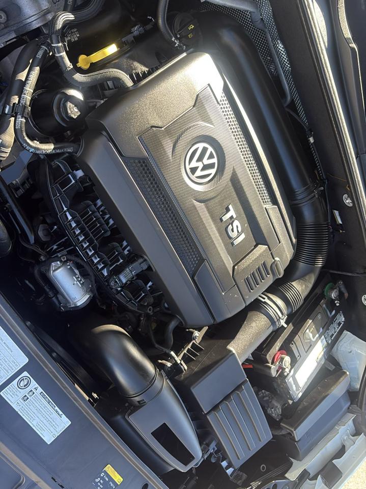 Volkswagen Passat 4dr Sdn 1.8T Auto SE PZEV 2016