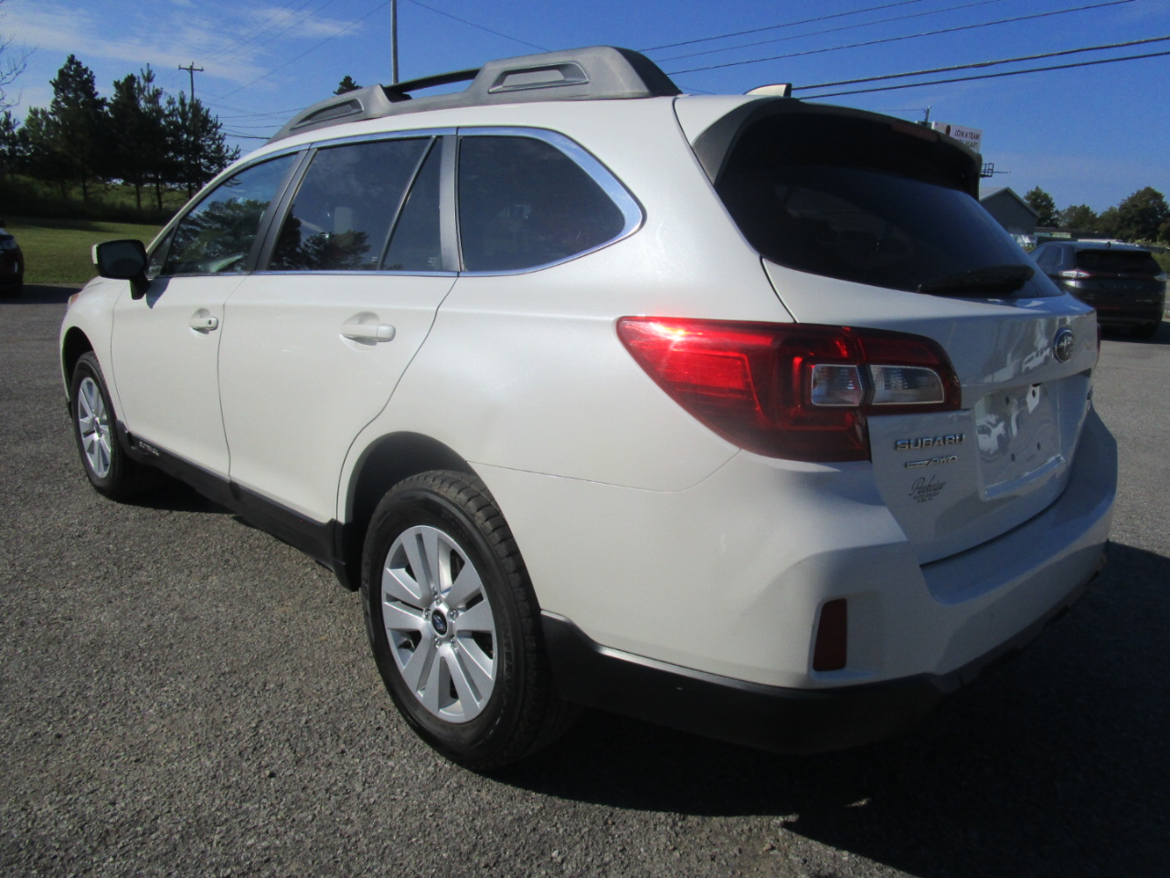 Subaru Outback 2.5i Premium 2017 Subaru Outback 2.5i Premium 2017