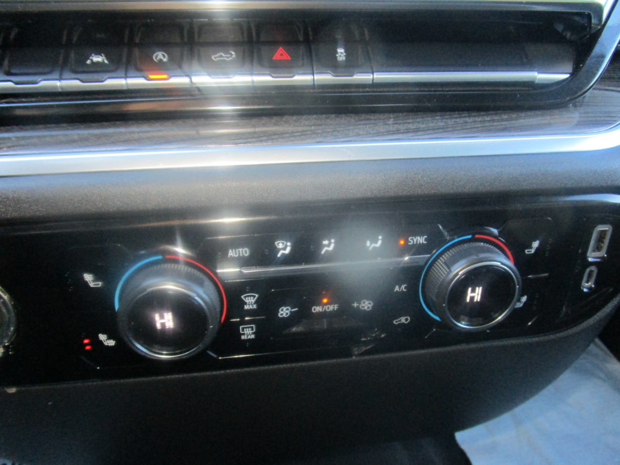 Chevrolet Silverado 1500 LT-L Crew Cab 4WD 2022