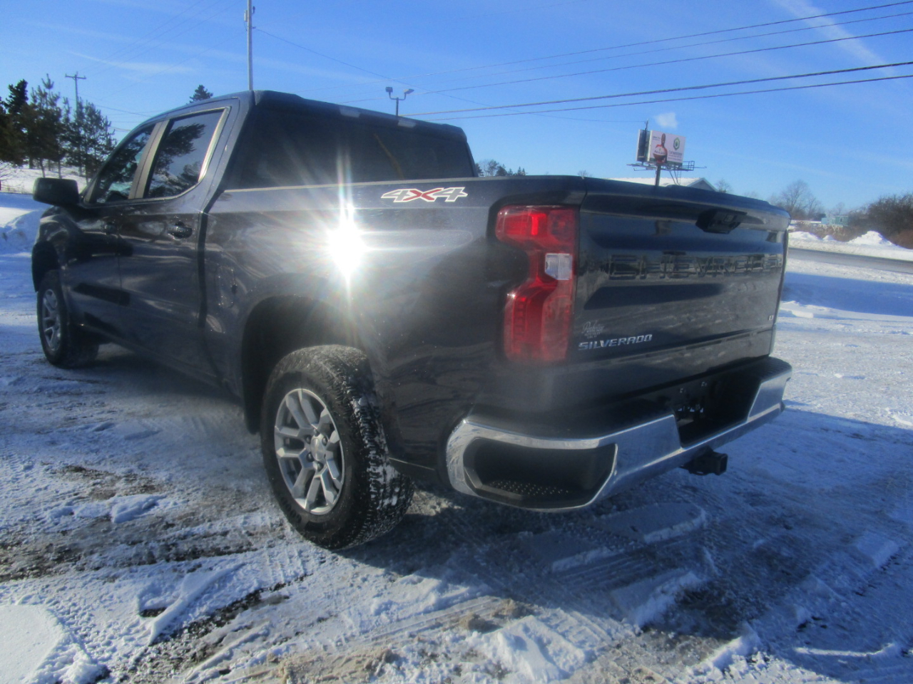 Chevrolet Silverado 1500 LT-L Crew Cab 4WD 2022