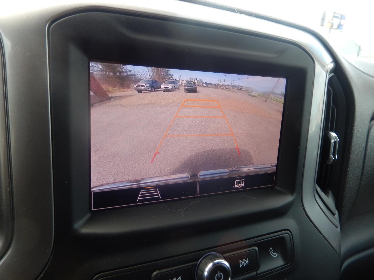 GMC Sierra 1500 Pro Crew Cab Short Box 4WD 2024