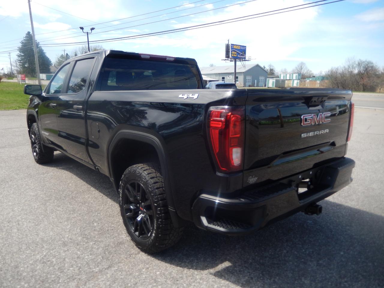 GMC Sierra 1500 Pro Crew Cab Short Box 4WD 2024