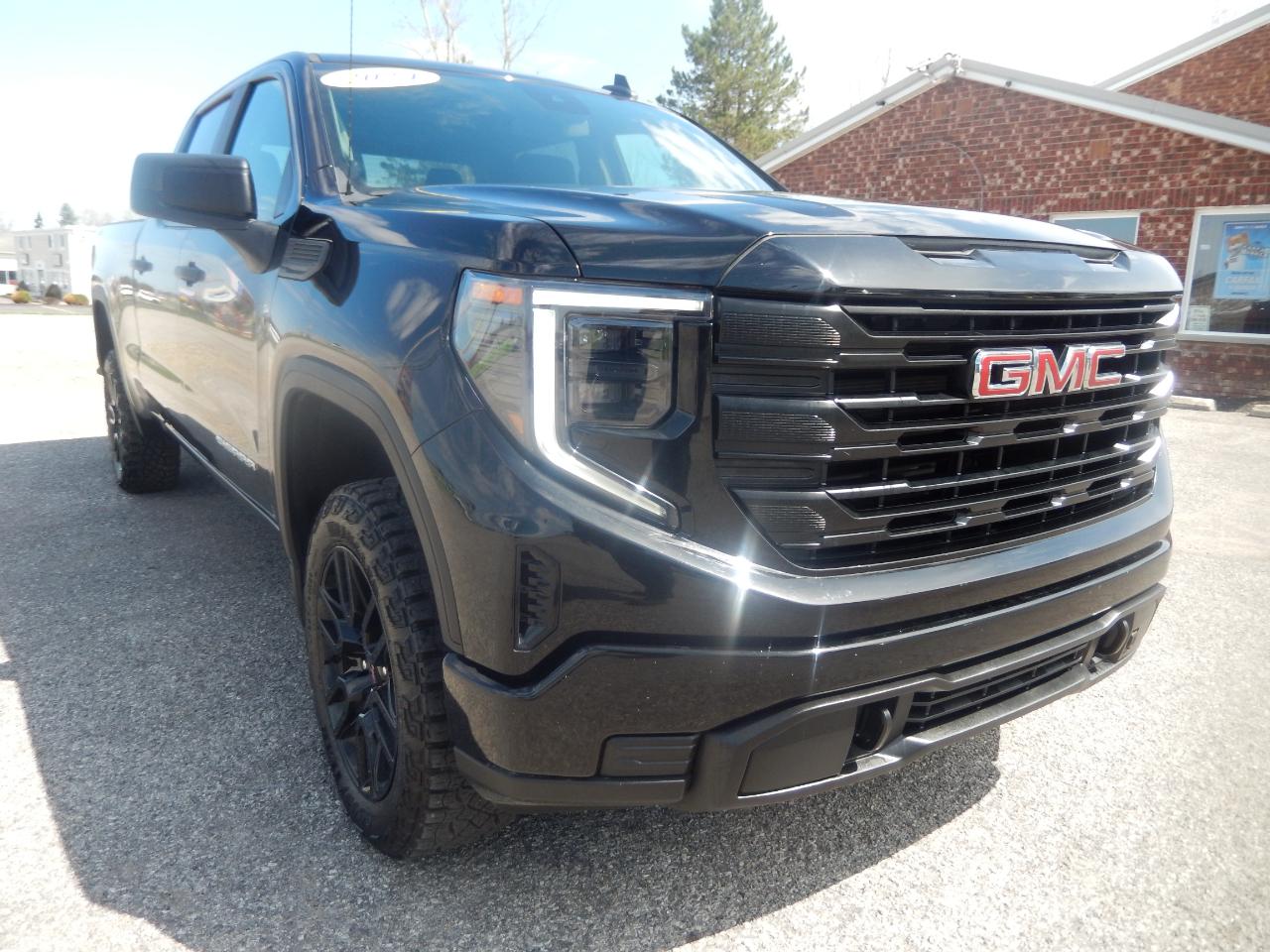 GMC Sierra 1500 Pro Crew Cab Short Box 4WD 2024