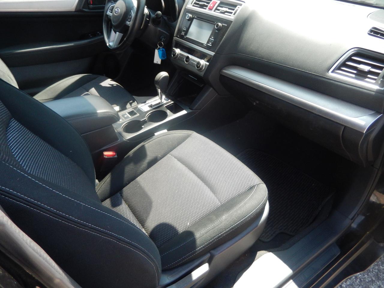 Subaru Outback 2.5i 2016