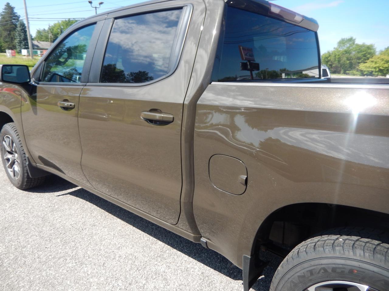 Chevrolet Silverado 1500 LT-L Crew Cab 4WD 2023