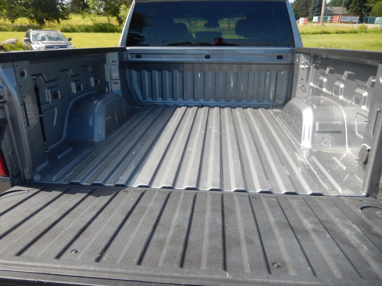 Chevrolet Silverado 1500 LT-L Crew Cab 4WD 2023