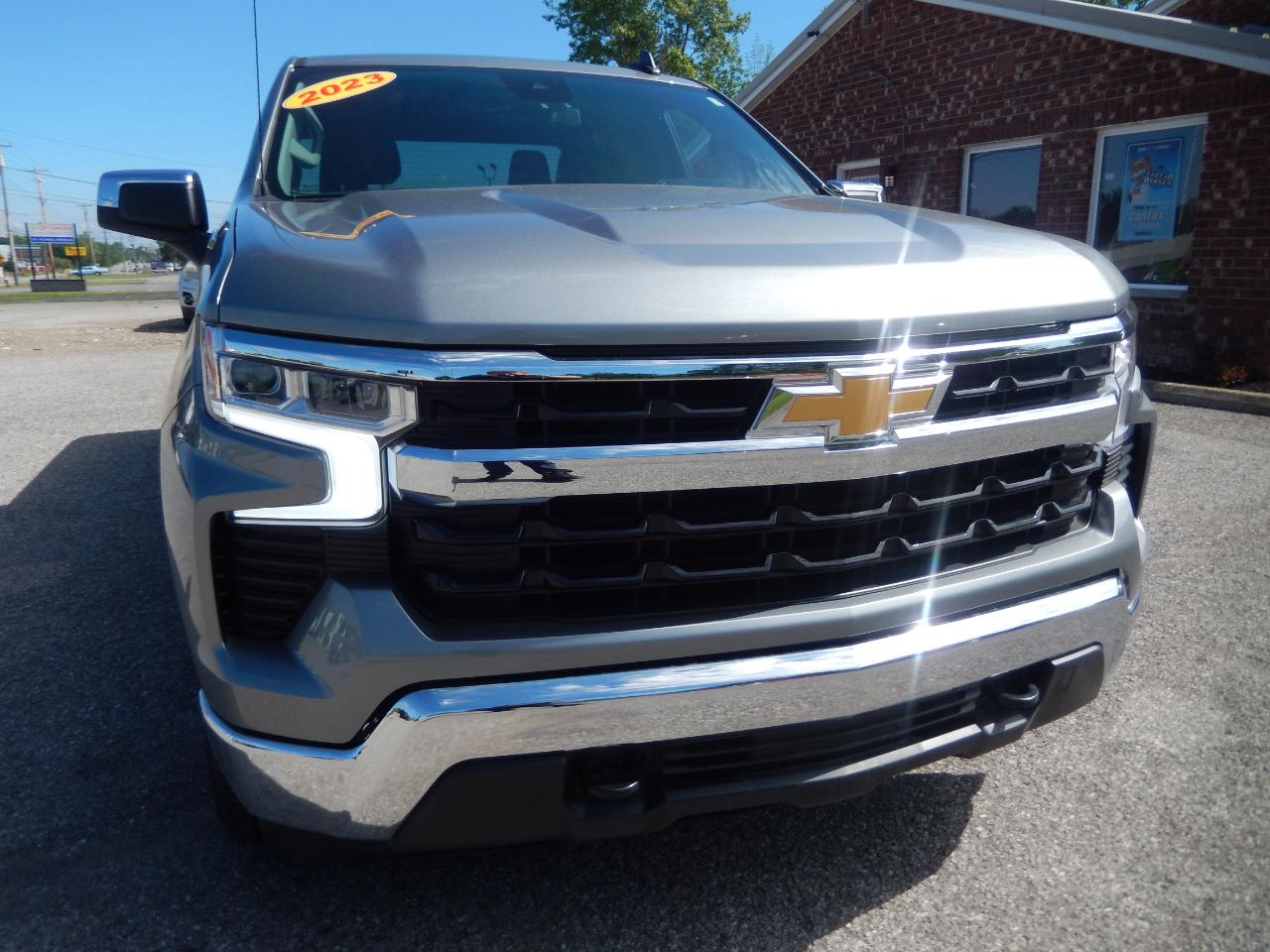 Chevrolet Silverado 1500 LT-L Crew Cab 4WD 2023