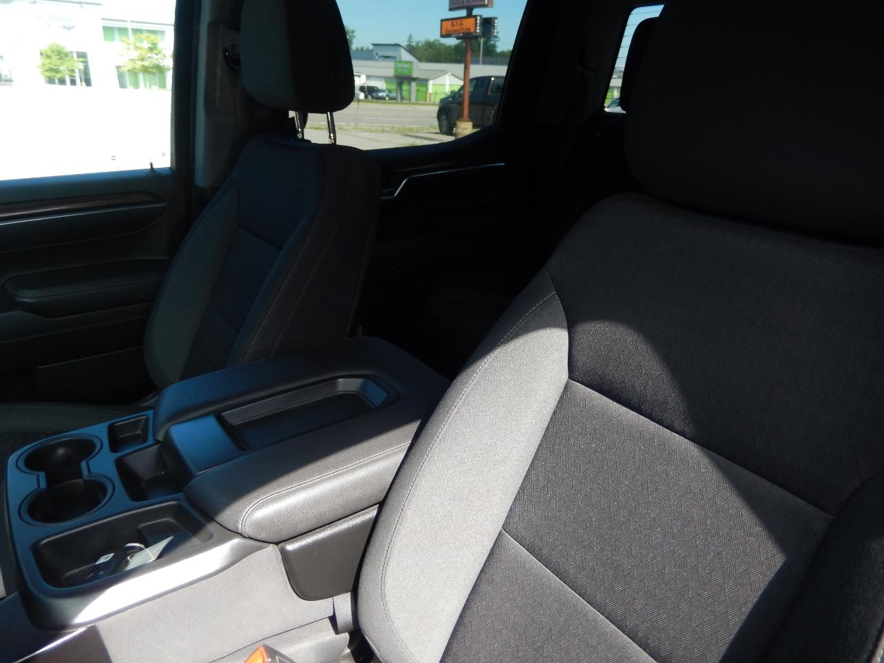 Chevrolet Silverado 1500 LT-L Crew Cab 4WD 2023