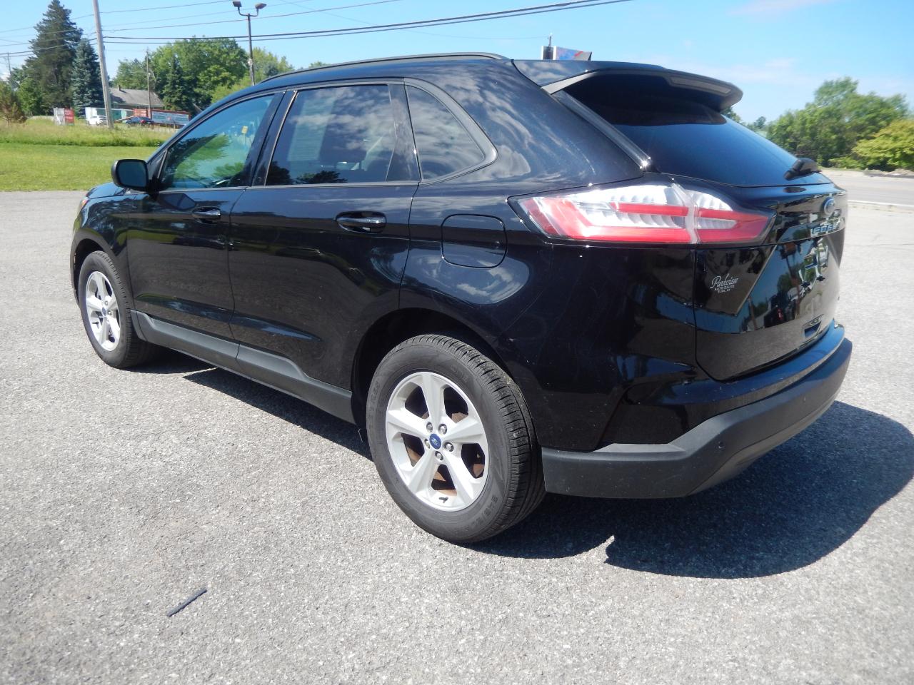 Ford Edge SE AWD 2021