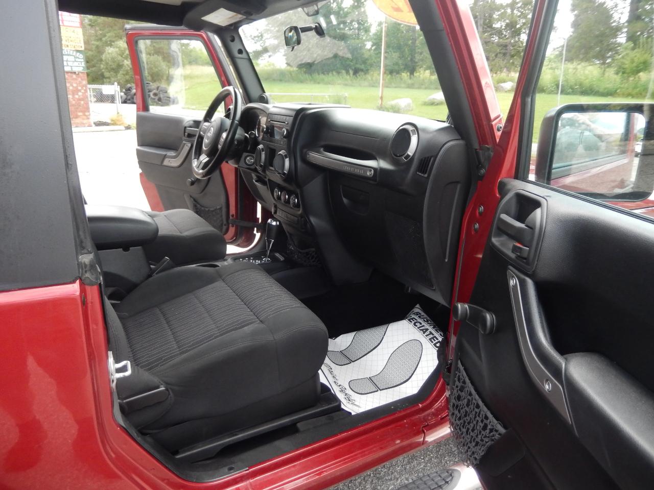Jeep Wrangler Sport 4WD 2012