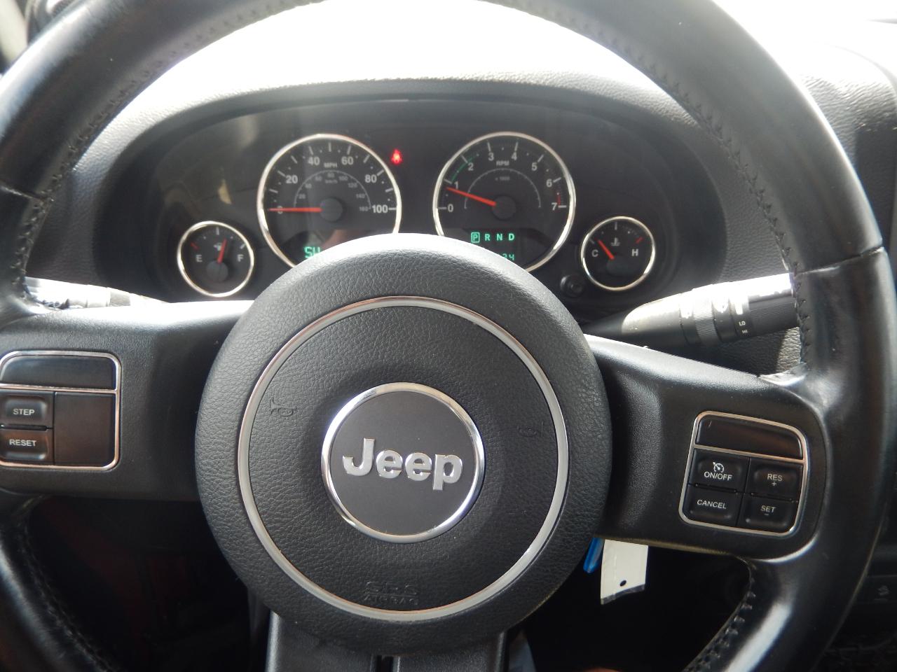 Jeep Wrangler Sport 4WD 2012