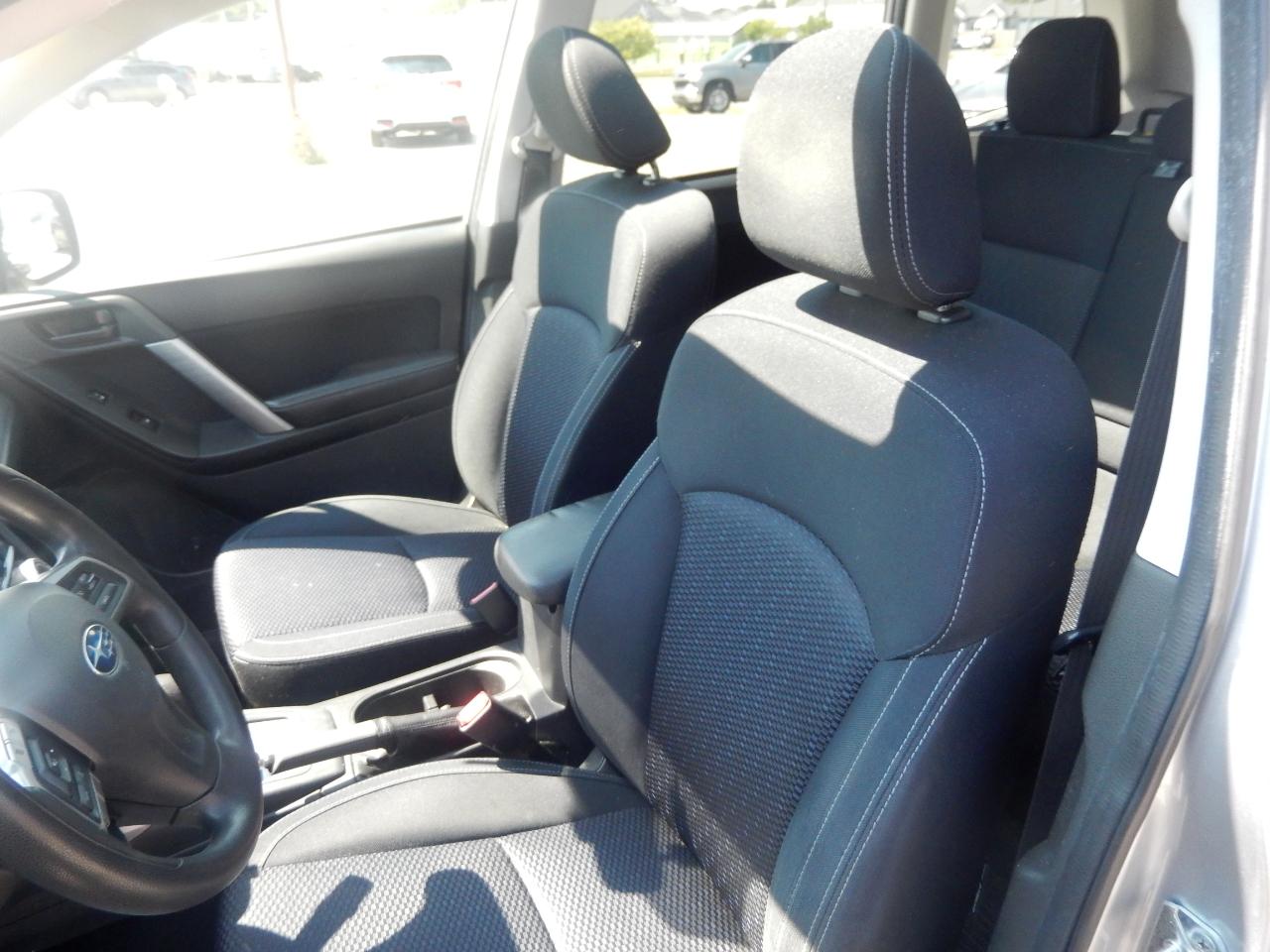 Subaru Forester 2.5i Premium PZEV CVT 2016