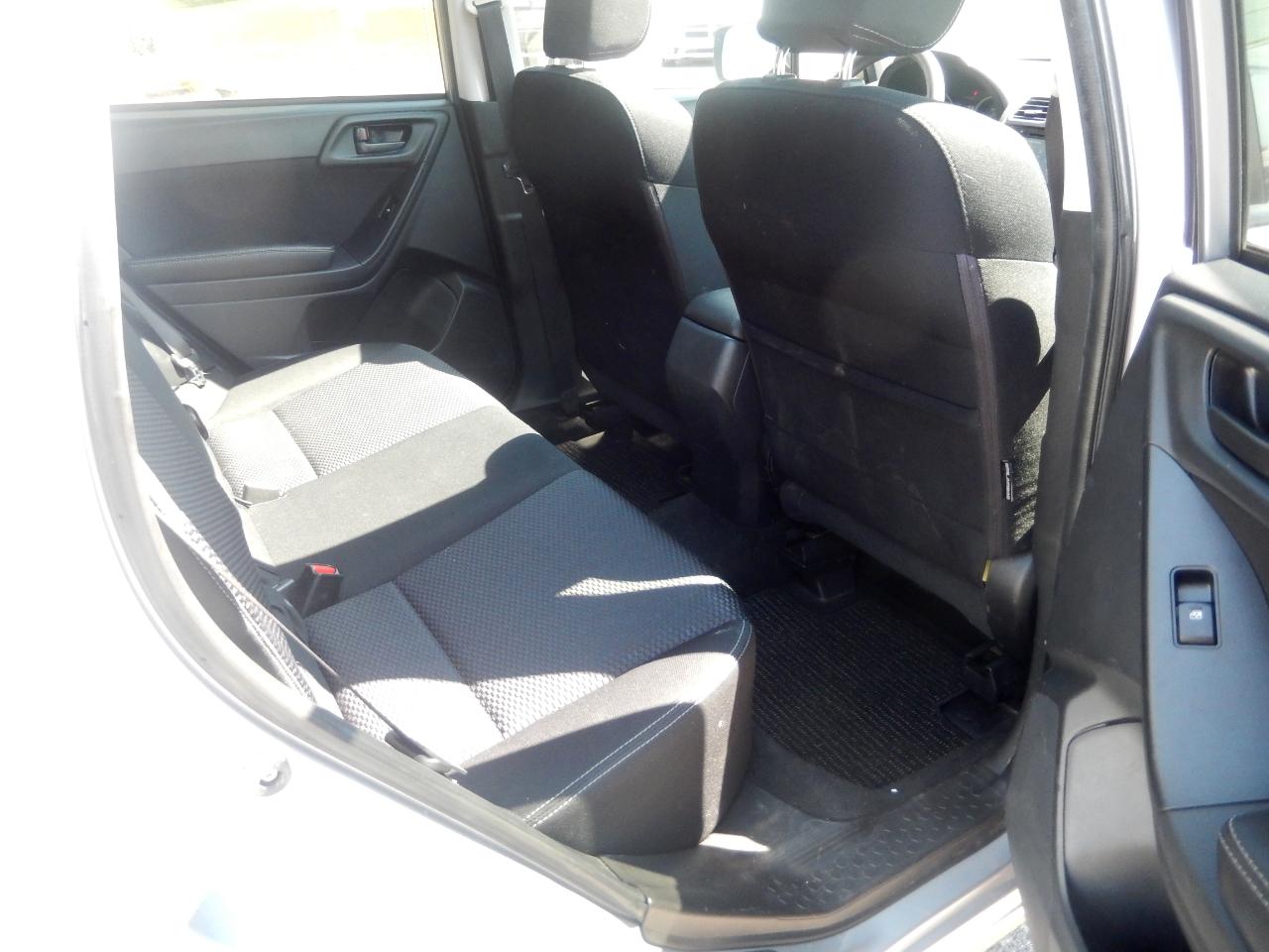 Subaru Forester 2.5i Premium PZEV CVT 2016