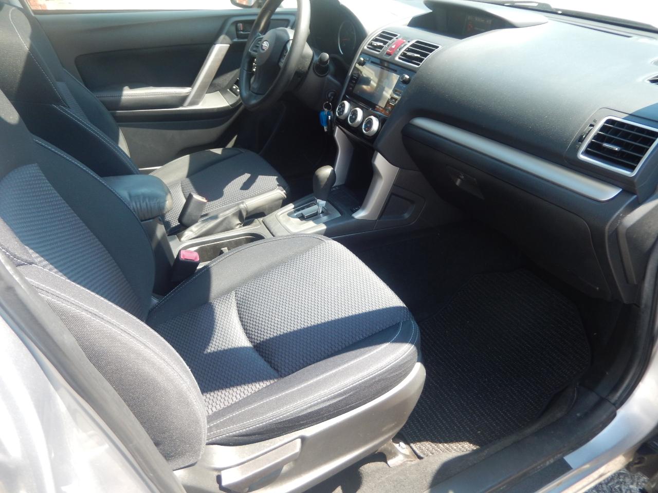 Subaru Forester 2.5i Premium PZEV CVT 2016