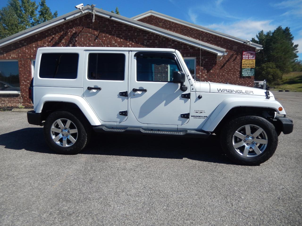 Jeep Wrangler Unlimited Sahara 4WD 2016