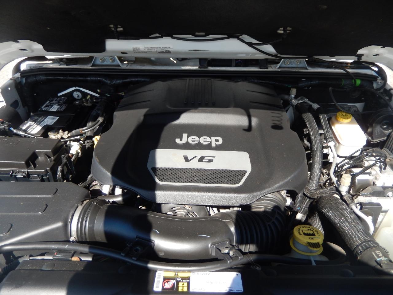 Jeep Wrangler Unlimited Sahara 4WD 2016
