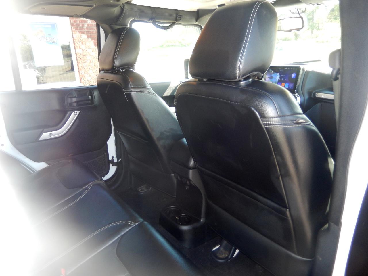 Jeep Wrangler Unlimited Sahara 4WD 2016