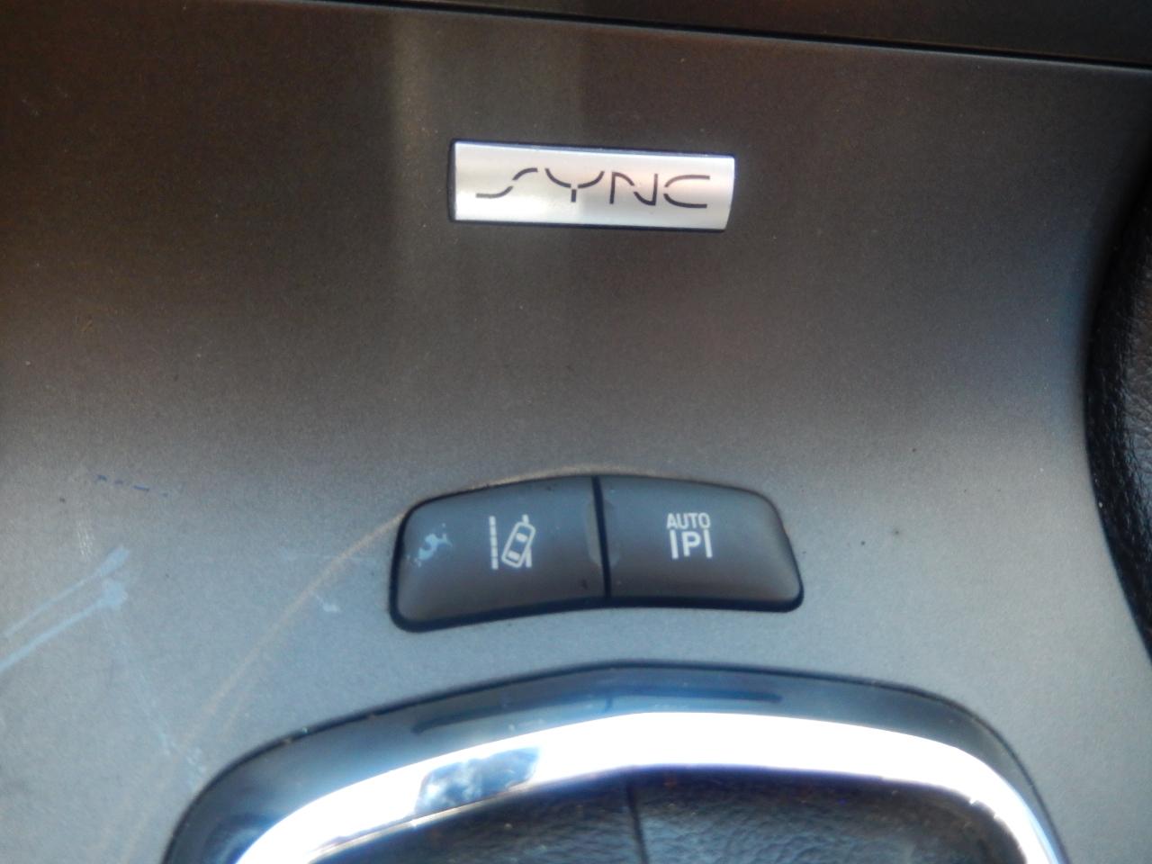 Lincoln MKT 3.5L with EcoBoost AWD 2015