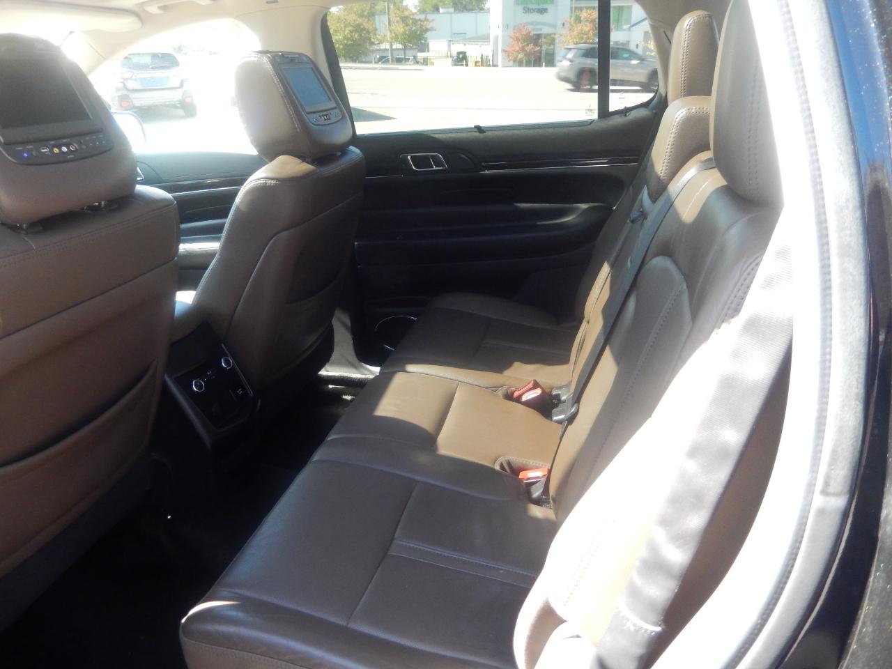 Lincoln MKT 3.5L with EcoBoost AWD 2015