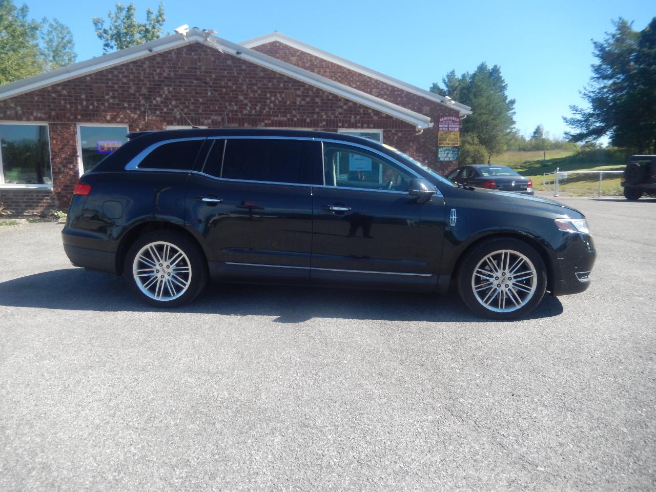 Lincoln MKT 3.5L with EcoBoost AWD 2015