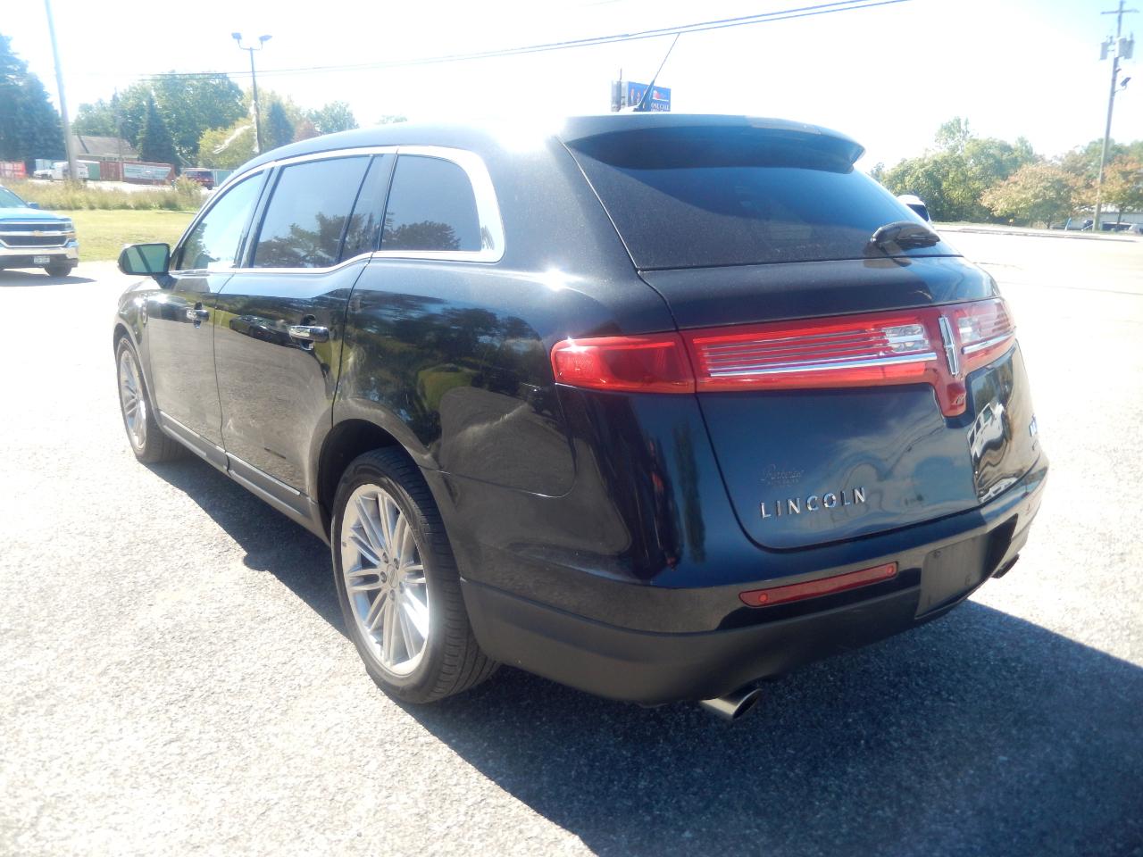 Lincoln MKT 3.5L with EcoBoost AWD 2015