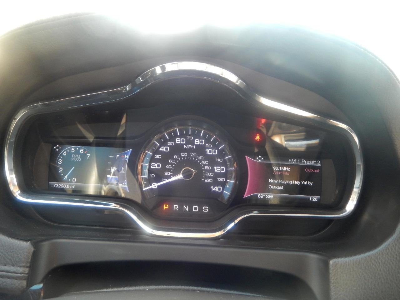 Lincoln MKT 3.5L with EcoBoost AWD 2015
