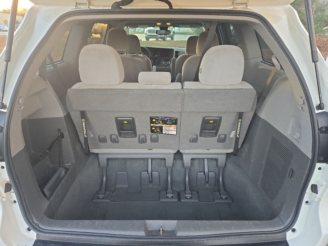 Toyota Sienna LE 7 Passenger 2020