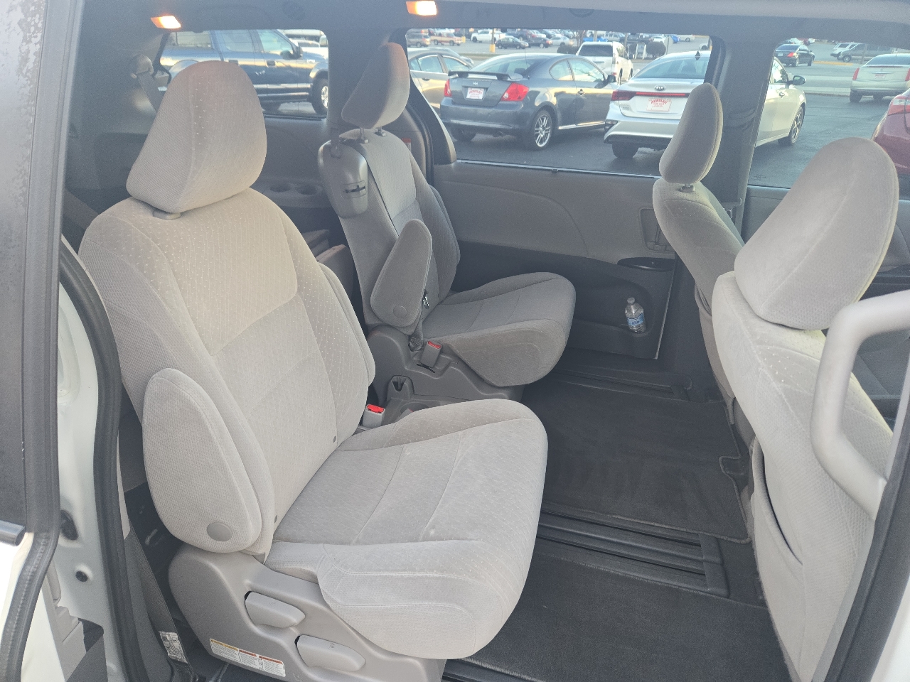 Toyota Sienna LE 7 Passenger 2020