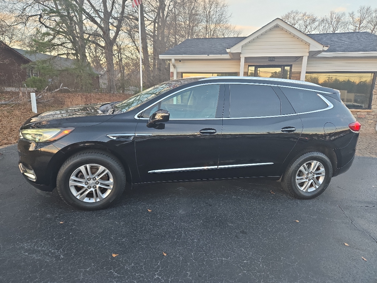 2018 Buick Enclave Essence FWD