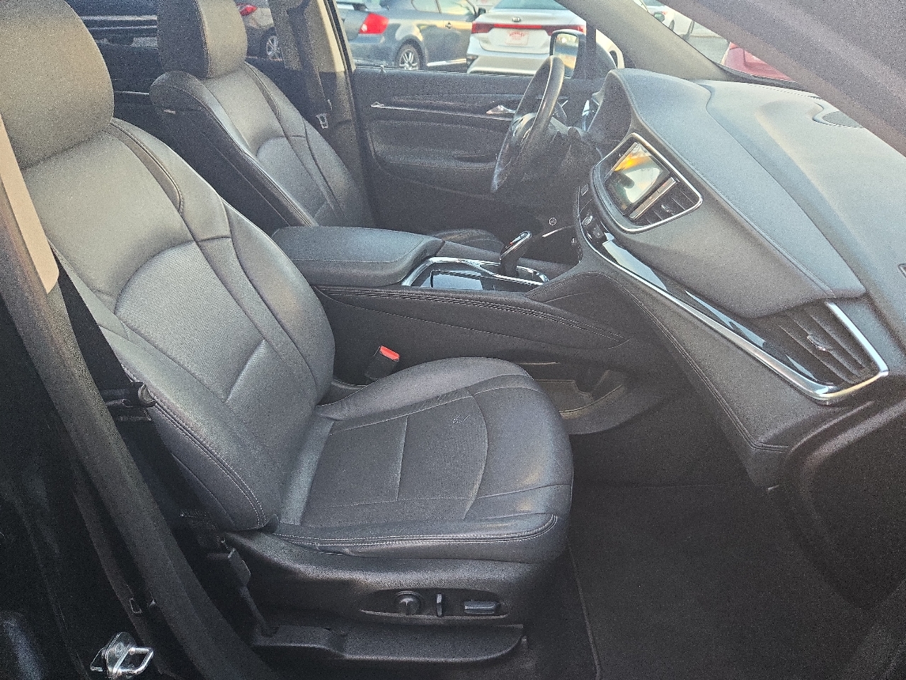 Buick Enclave Essence FWD 2018