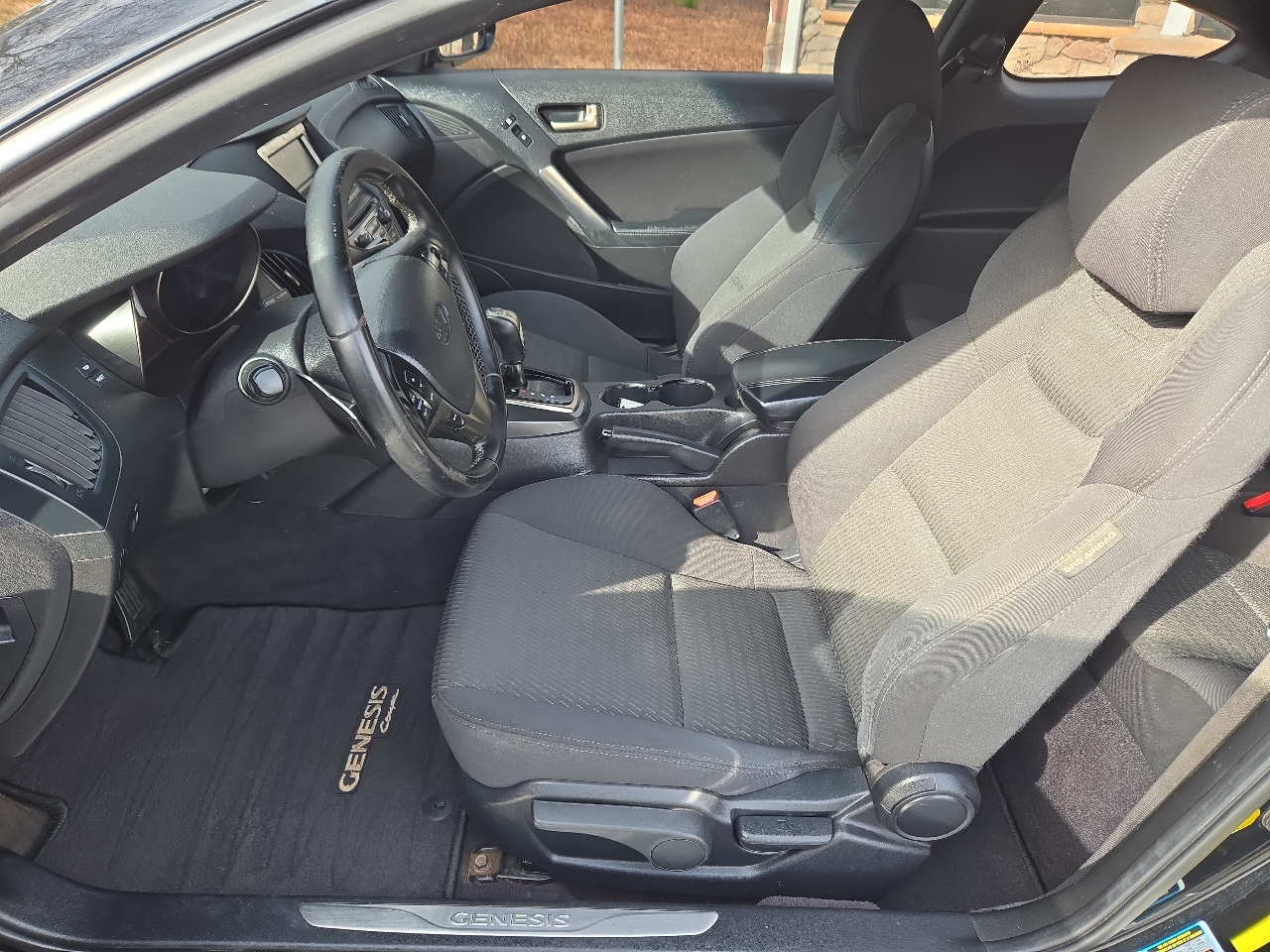 Hyundai Genesis Coupe 3.8 8AT 2015