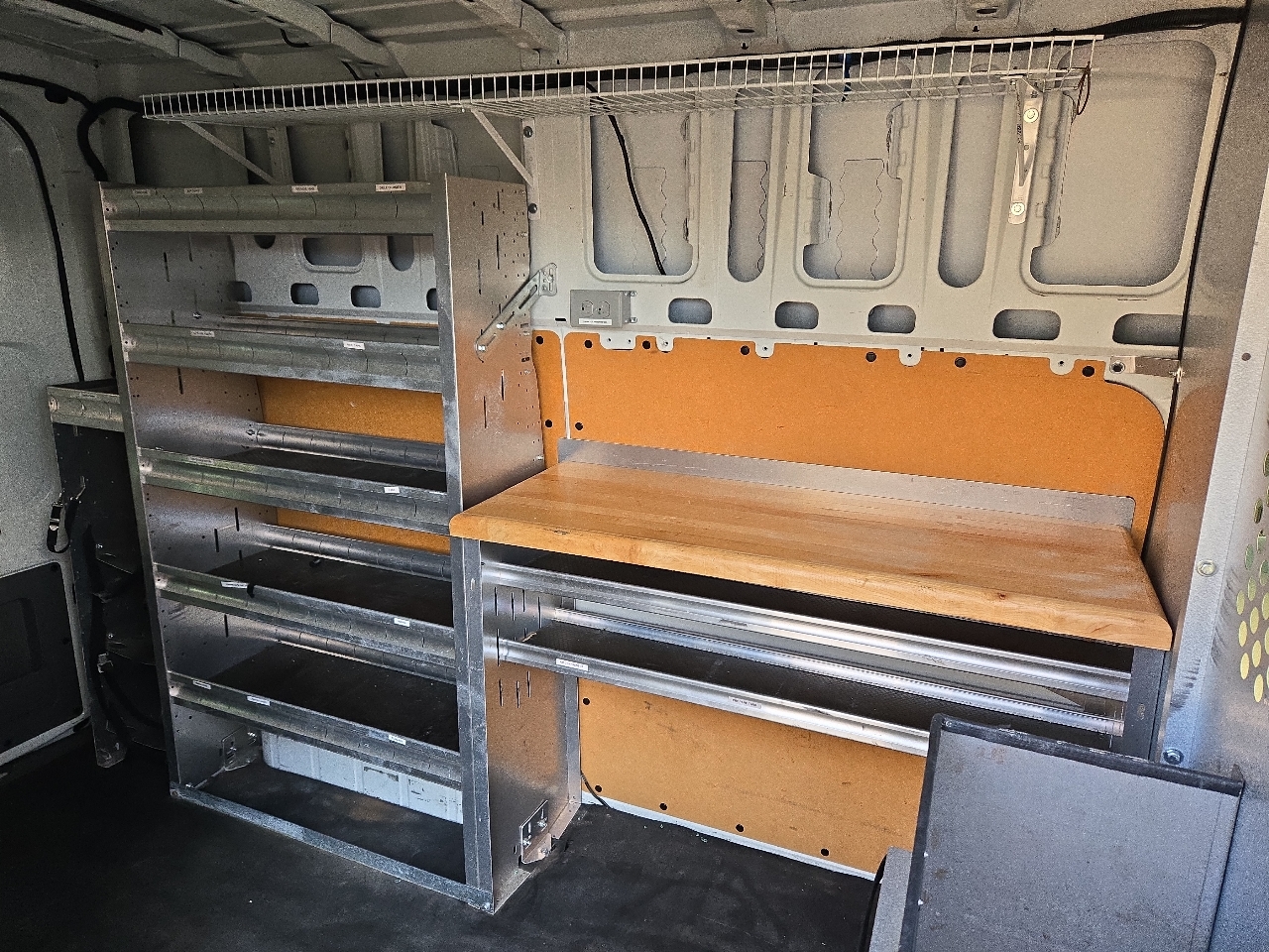 Nissan NV Cargo 2500 HD SV V8 High Roof 2017