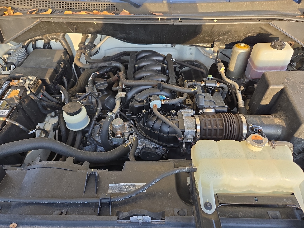 Nissan NV Cargo 2500 HD SV V8 High Roof 2017