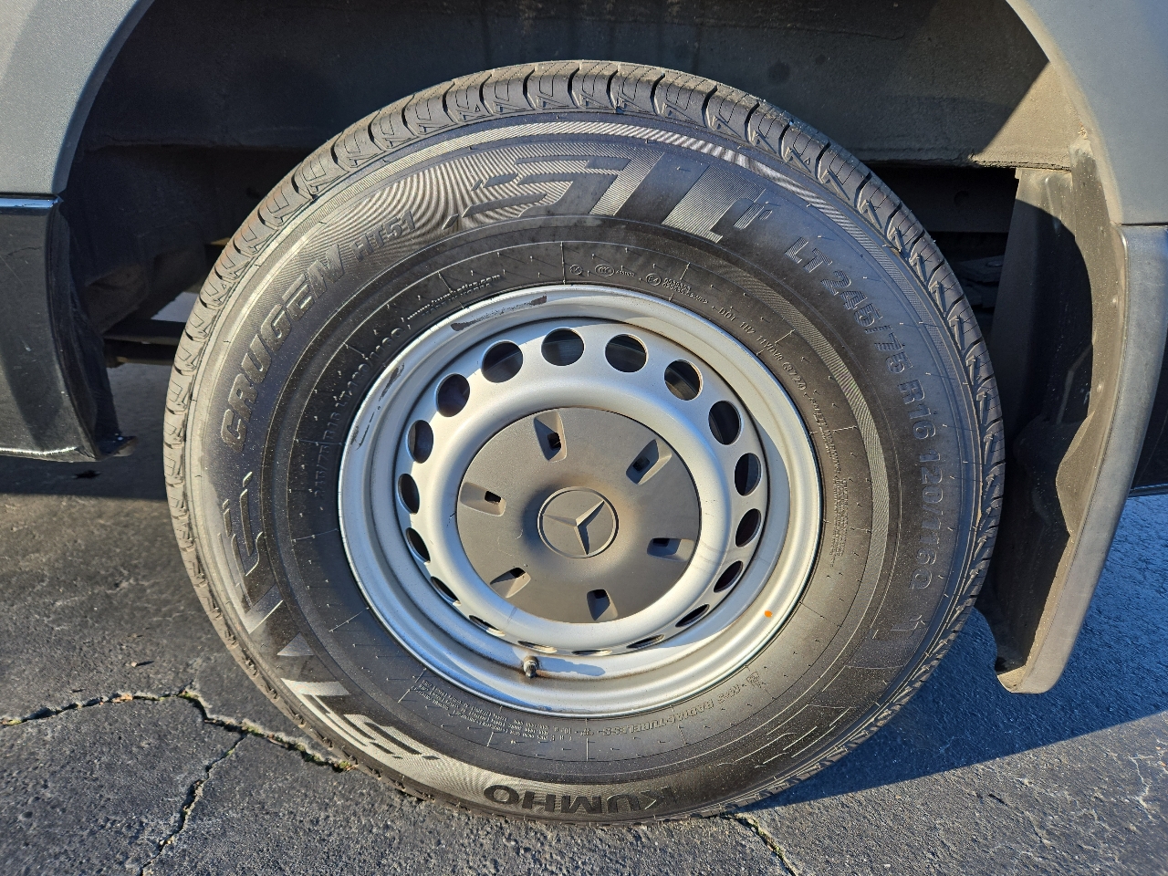 Mercedes-Benz Sprinter 2500 144-in. WB 2023