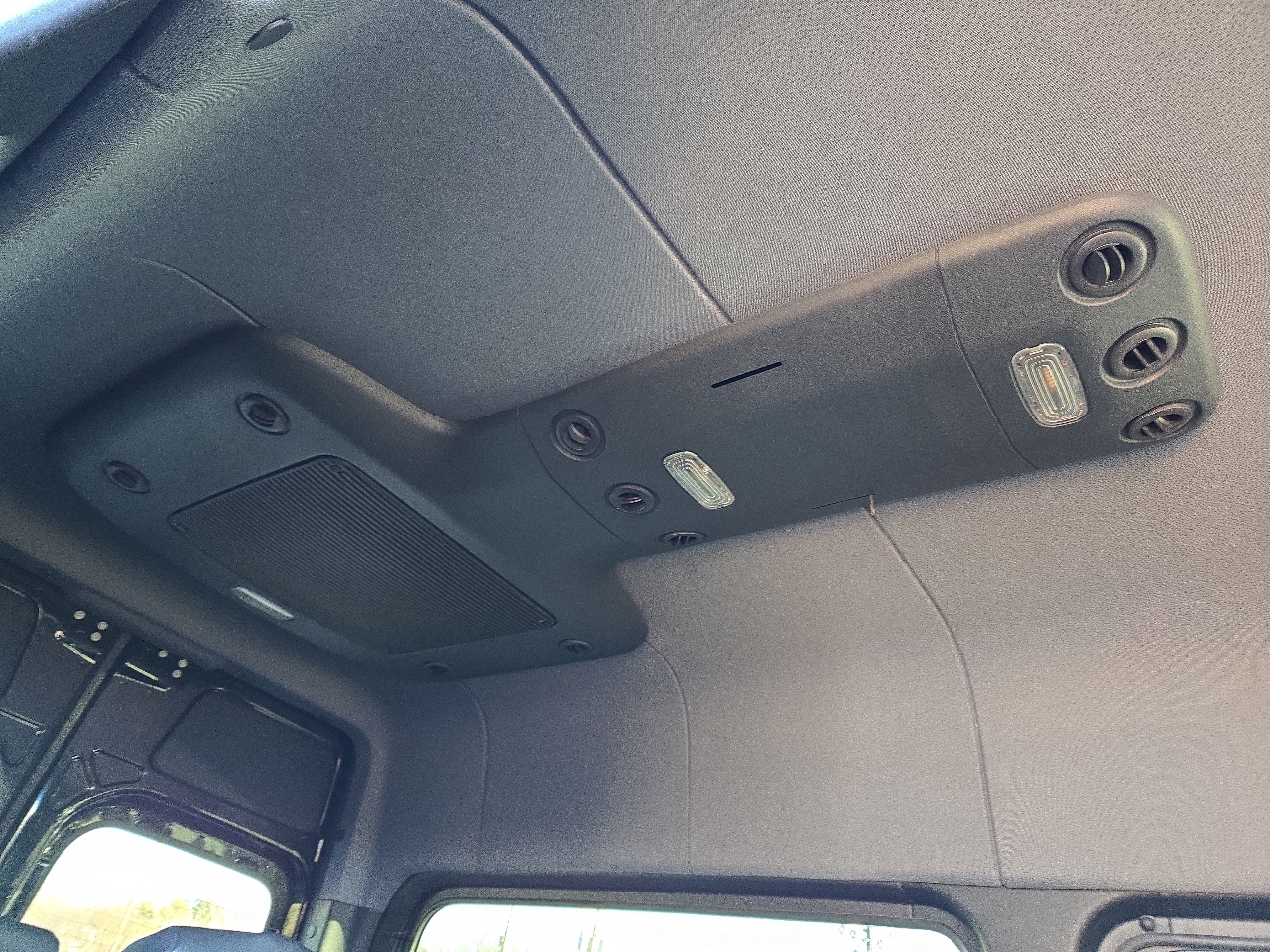 Mercedes-Benz Sprinter 2500 144-in. WB 2023