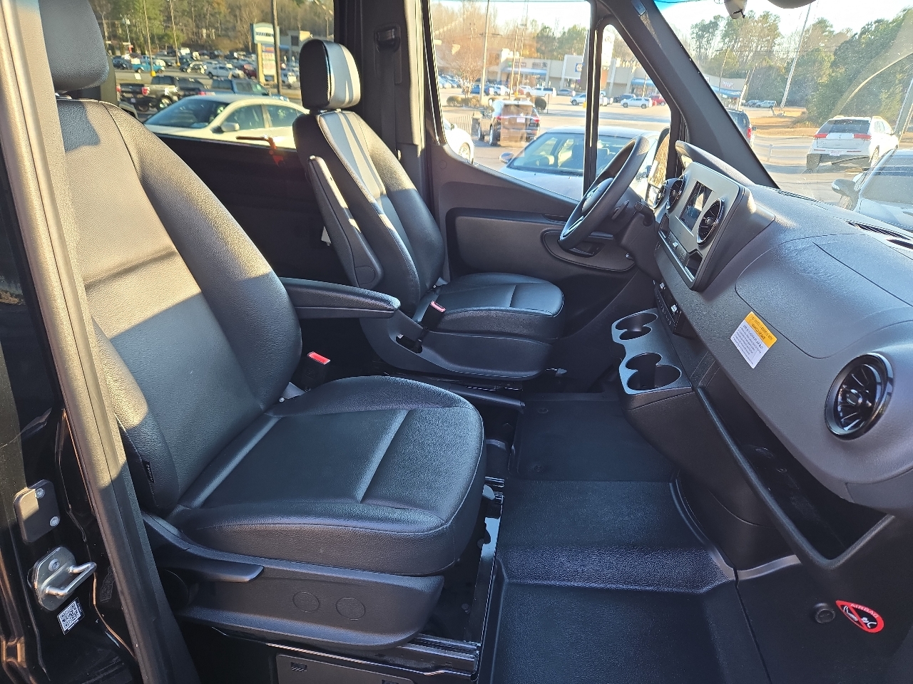 Mercedes-Benz Sprinter 2500 144-in. WB 2023