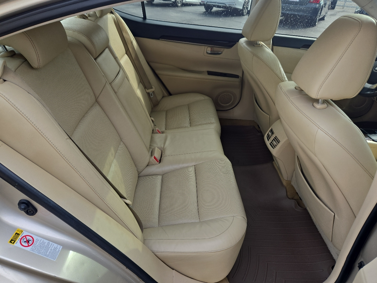 Lexus ES 350 Sedan 2013