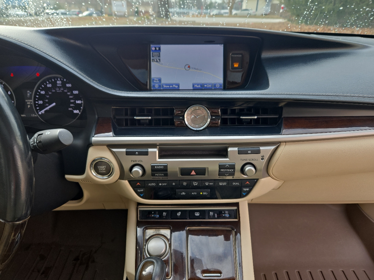 Lexus ES 350 Sedan 2013