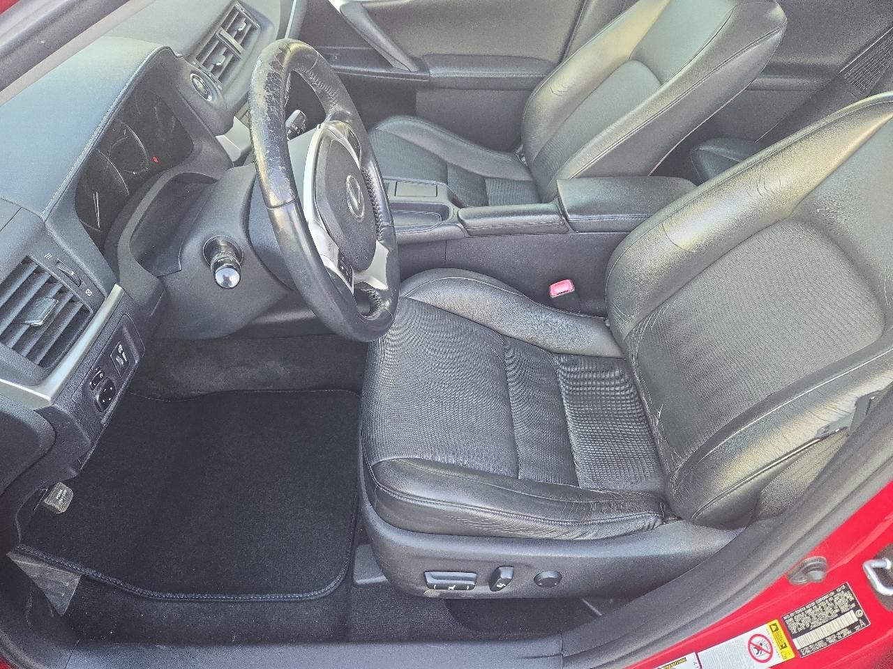 Lexus CT 200h Base 2013